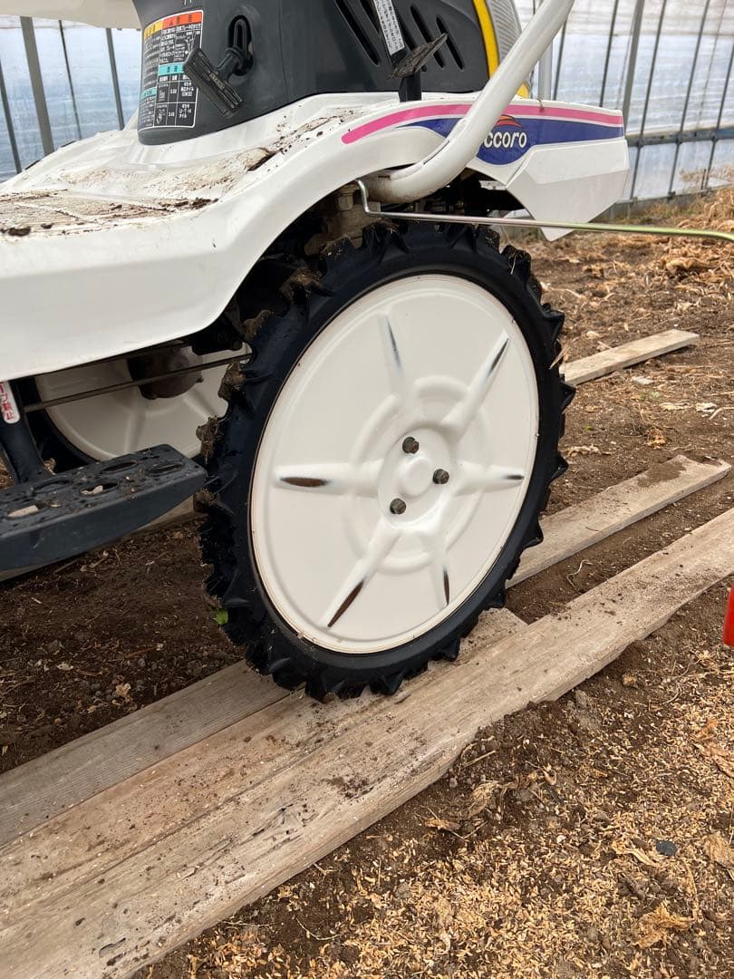 イセキ 田植え機 4条植え　ISEKI さなえPPS4