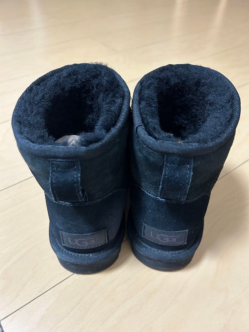 【美品】UGG ブラック 黒　ムートンブーツ　24.0