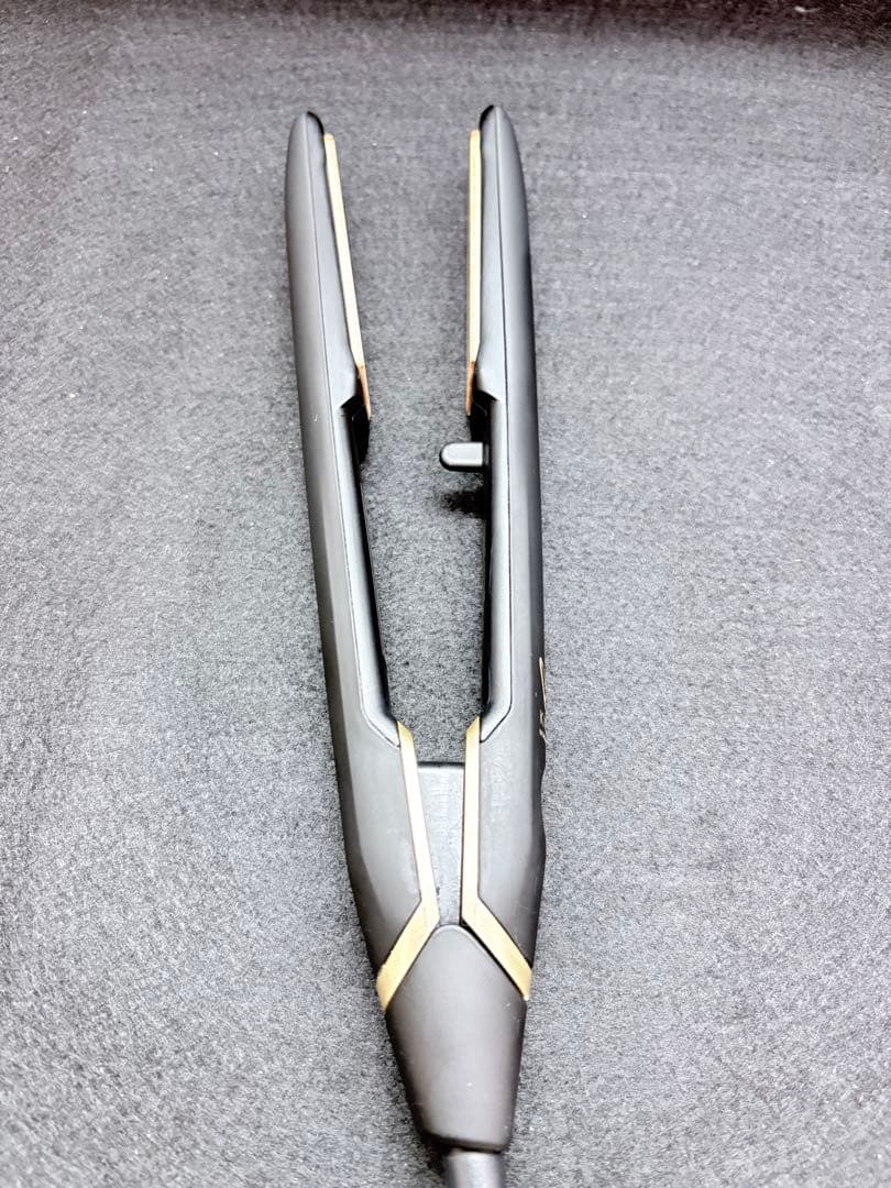 【動作品】KINUJO DS100 ストレートヘアアイロン