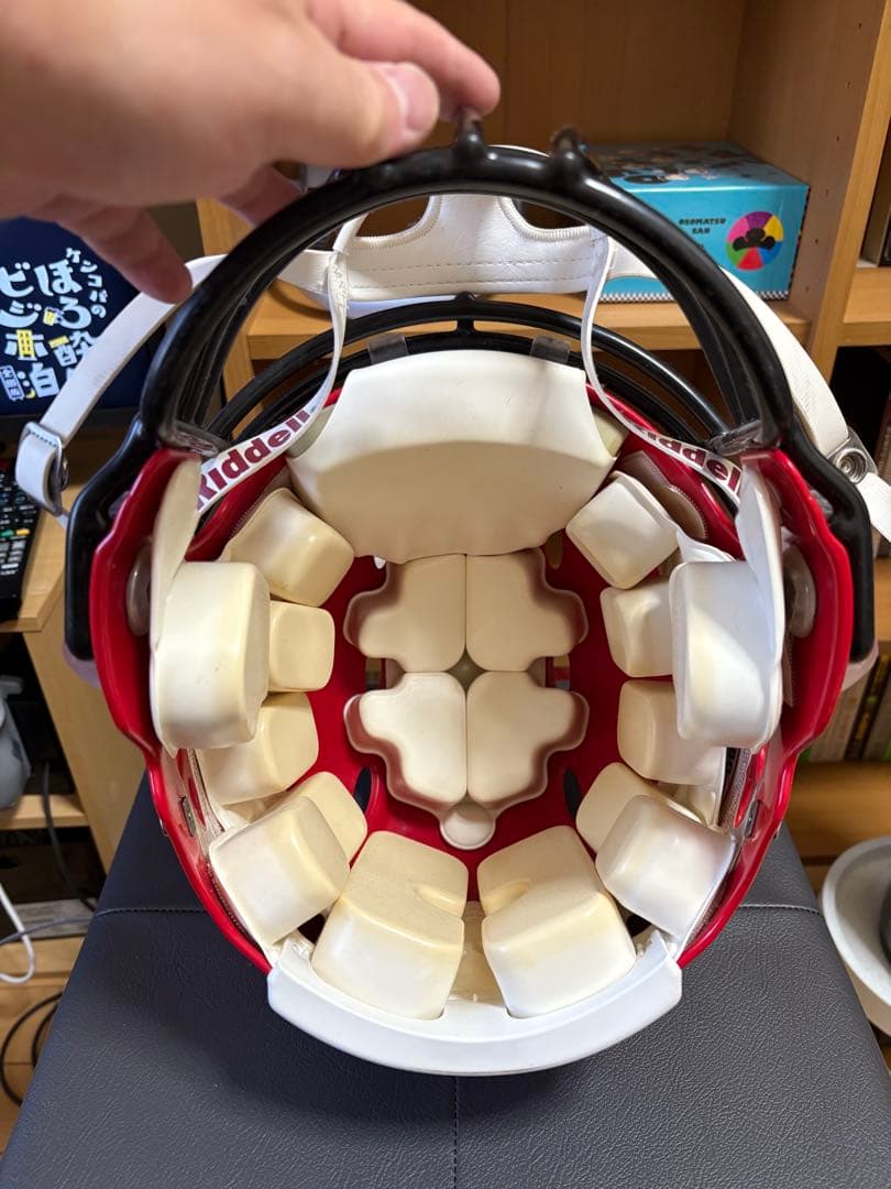 Riddell アメリカンフットボールヘルメット 赤【最終値下げ！】