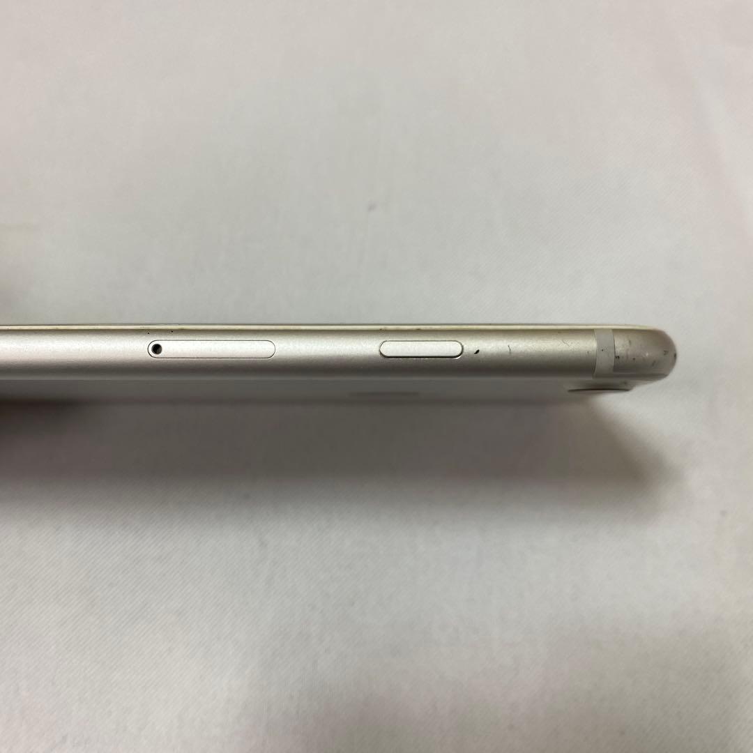【中古】Apple iPhone 7 シルバー 本体 M188
