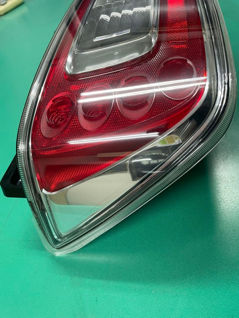 スズキ　ワゴンR 左テールランプ　MH55S