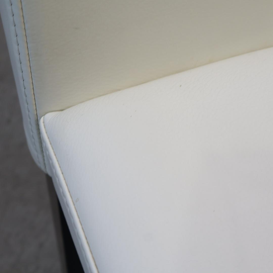 カッシーナ カトリーヌ・メミ アームチェア ダイニングチェア 革 ラウンジチェア