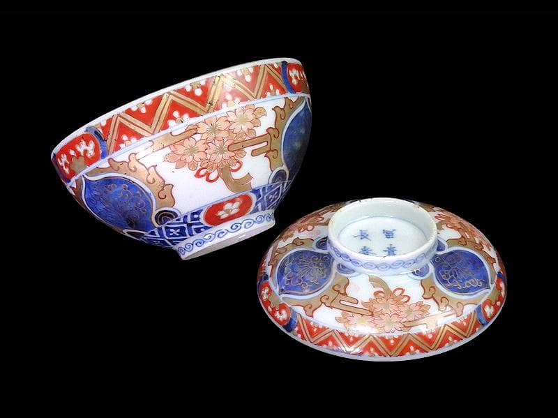 古伊万里　金襴手　桜花紋に光背の図　大振蓋茶碗　AS-DBz