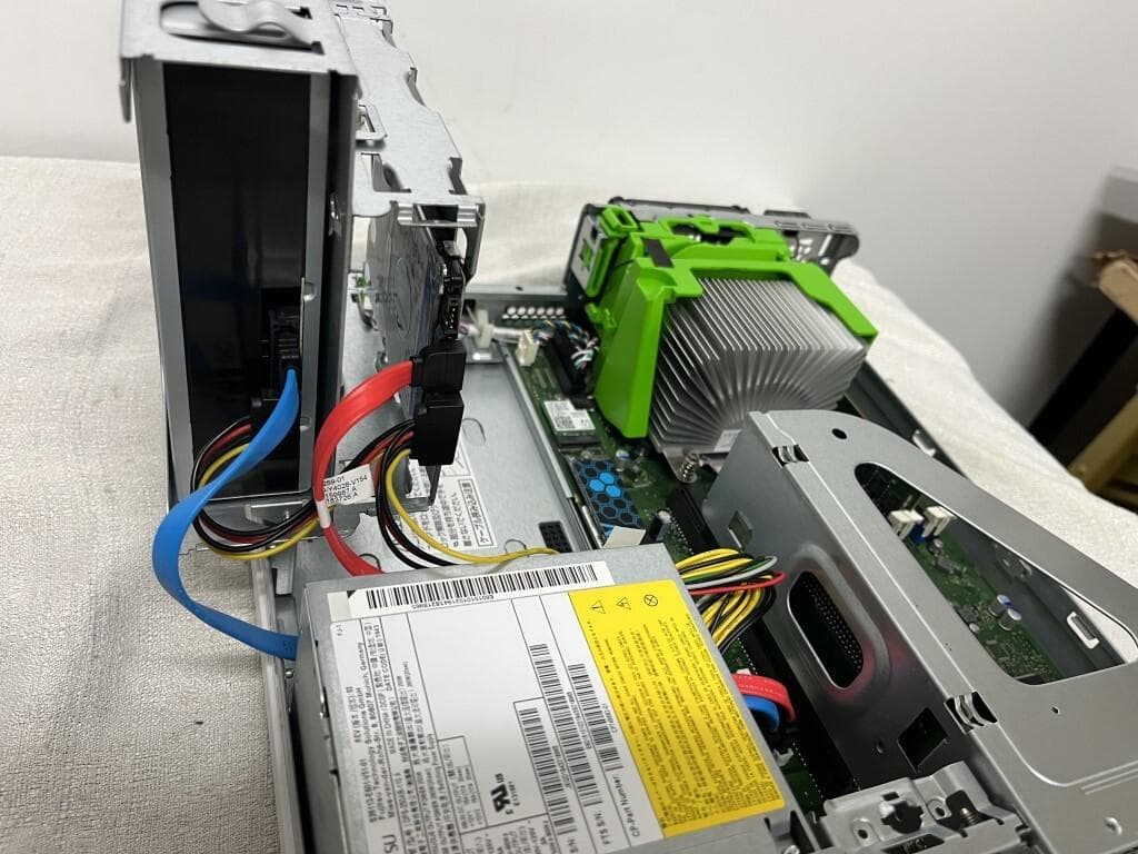 FUJITSU ESPRIMO D588/T Core i5 9500 超速!!