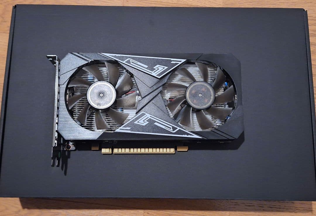 玄人志向 GF-GTX1650D6-E4GB/DF3　グラフィックボード