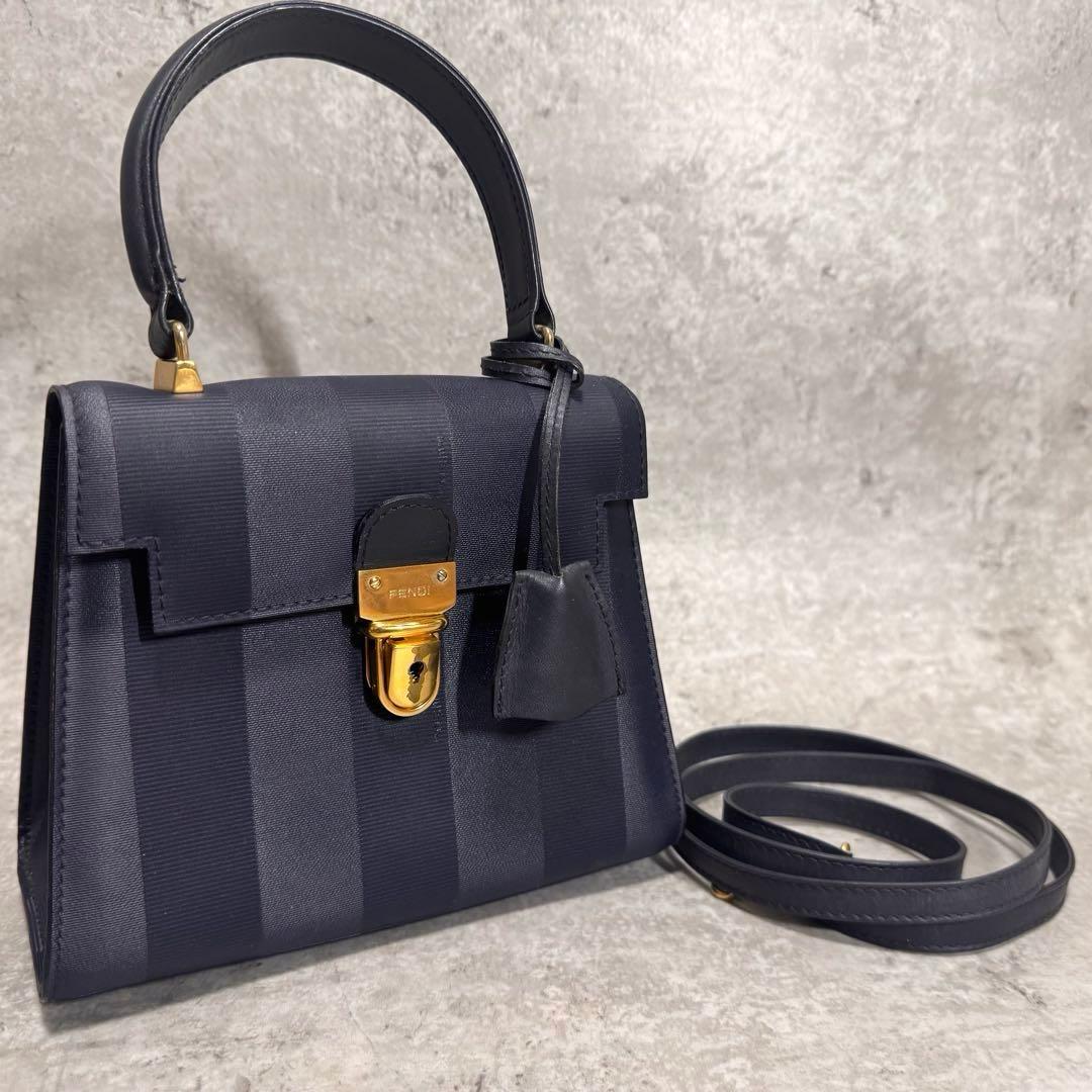FENDI ペカン柄 ハンドバッグ ショルダーバッグ 2way ネイビー 鍵付き