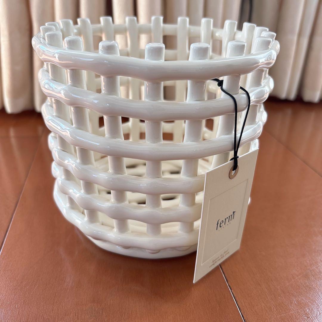 ferm LIVING ファームリビング セラミックバスケット S