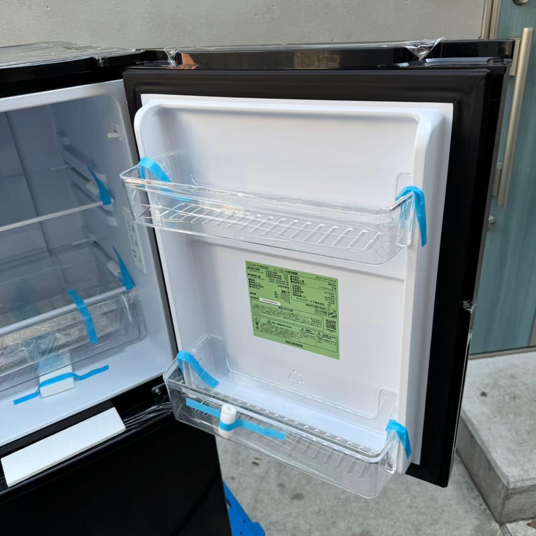 223⭐️2025年製★新品、未使用品★アイリス　冷蔵庫　ブラック　黒　一人暮らし