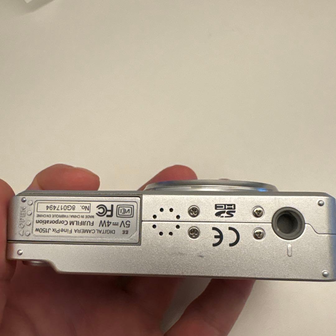 FUJIFILM FINEPIX J150W コンパクトデジタルカメラ　コンデジ