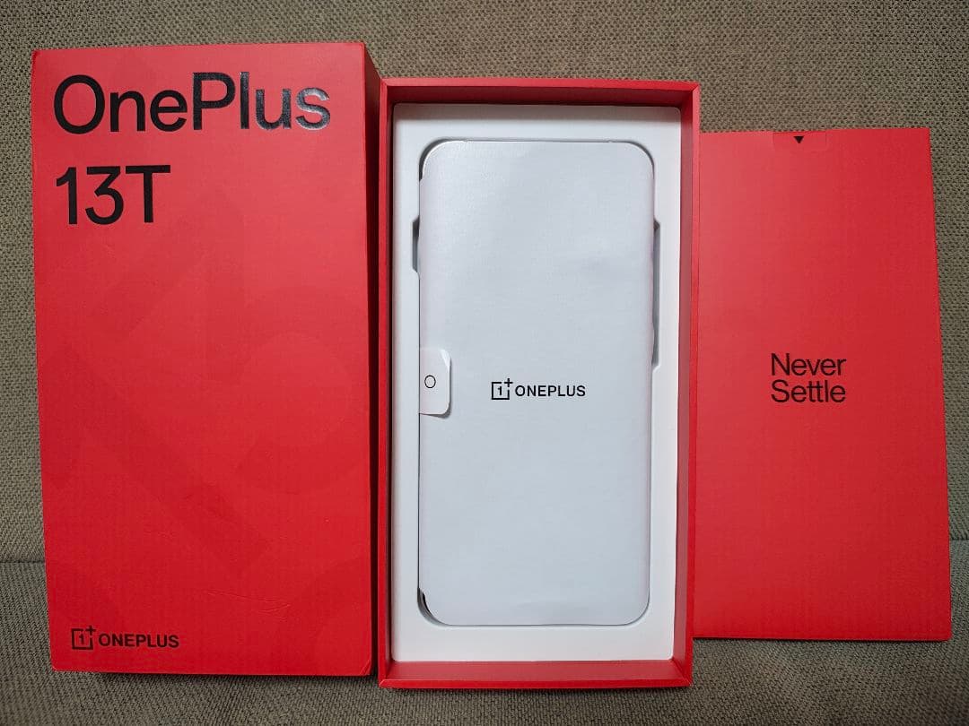 【付属品あり】OnePlus 13T シルバー　12GB/256GB