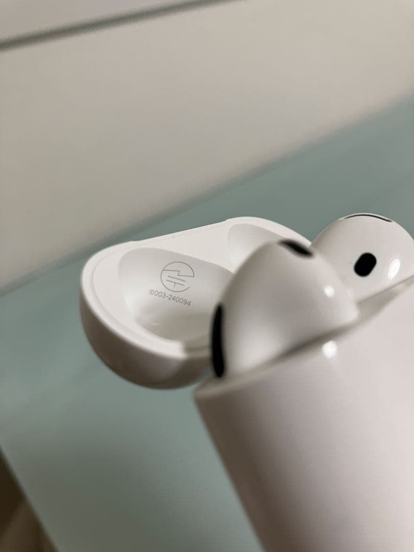 AirPods 4 ノイズキャンセリング