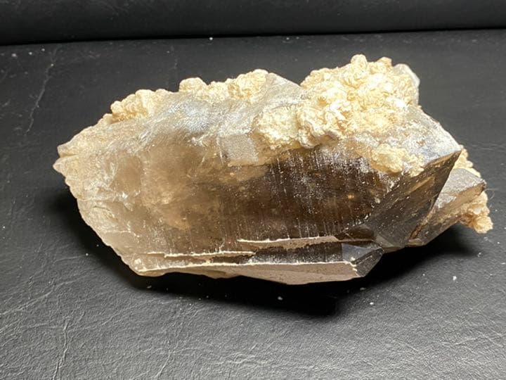 スモーキークォーツ　781g