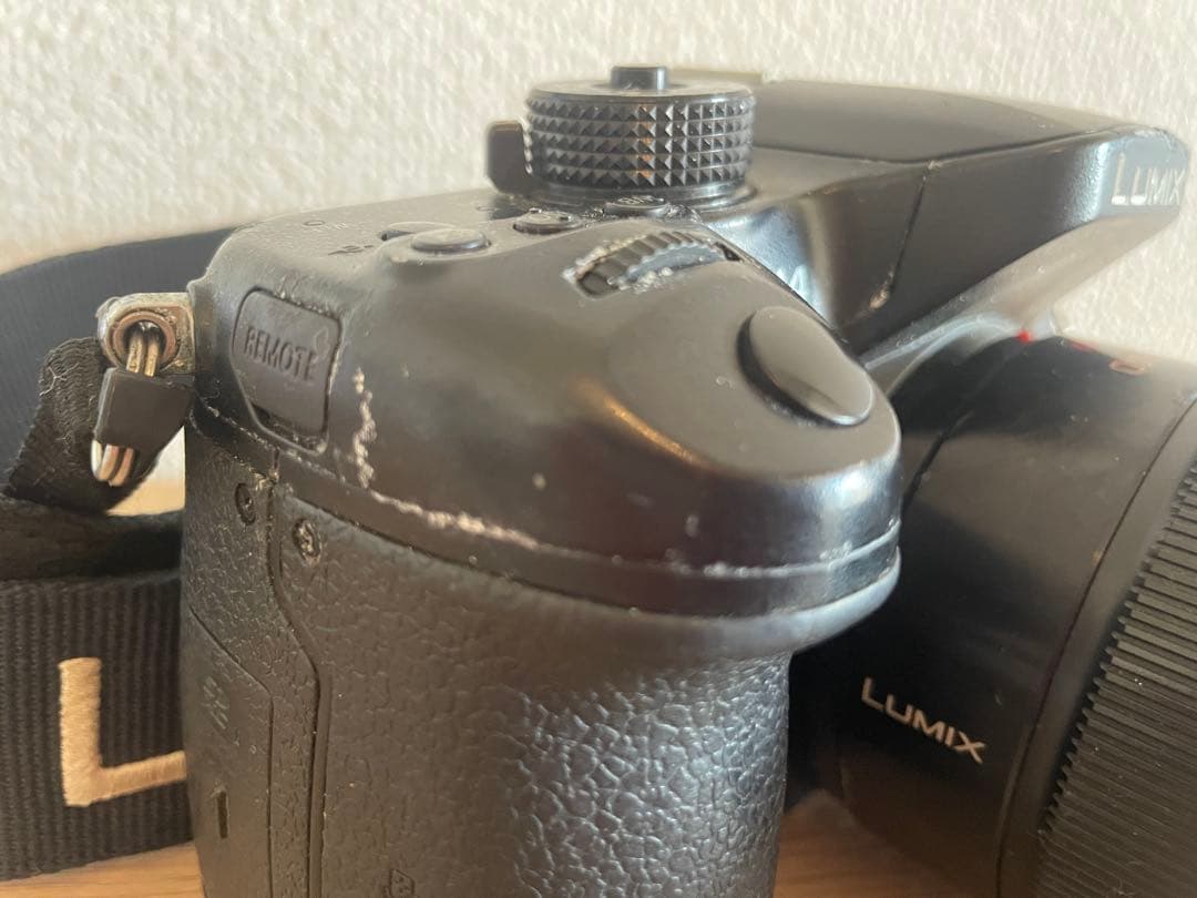【中古】LUMIX GH4 デジタル一眼レフ　レンズ付(HD14-140)
