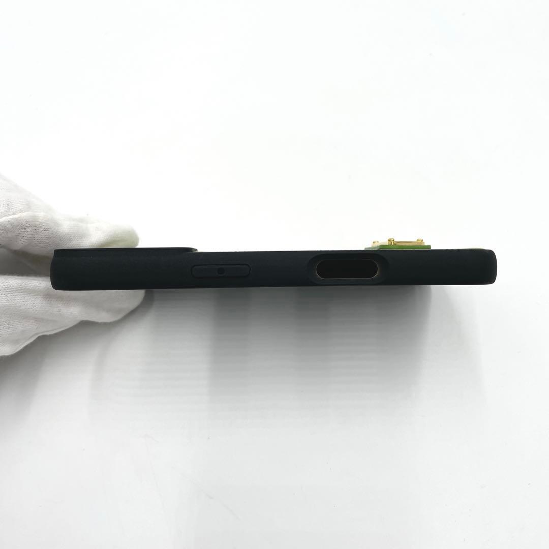 【ほぼ未使用】PRADA iPhone16 スマホケース