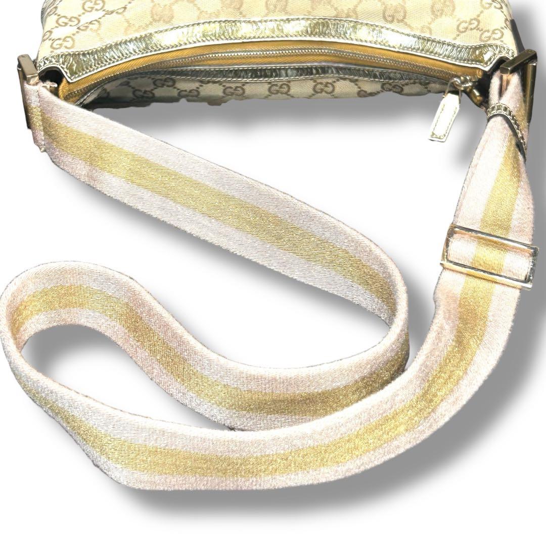 GUCCI グッチ 斜め掛け シグネチャー ベージュ 送料無料