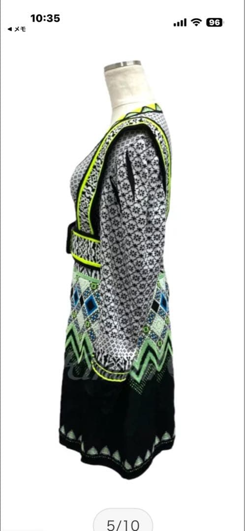 新春お値下げ　 幾何学模様 Vネック長袖ワンピース