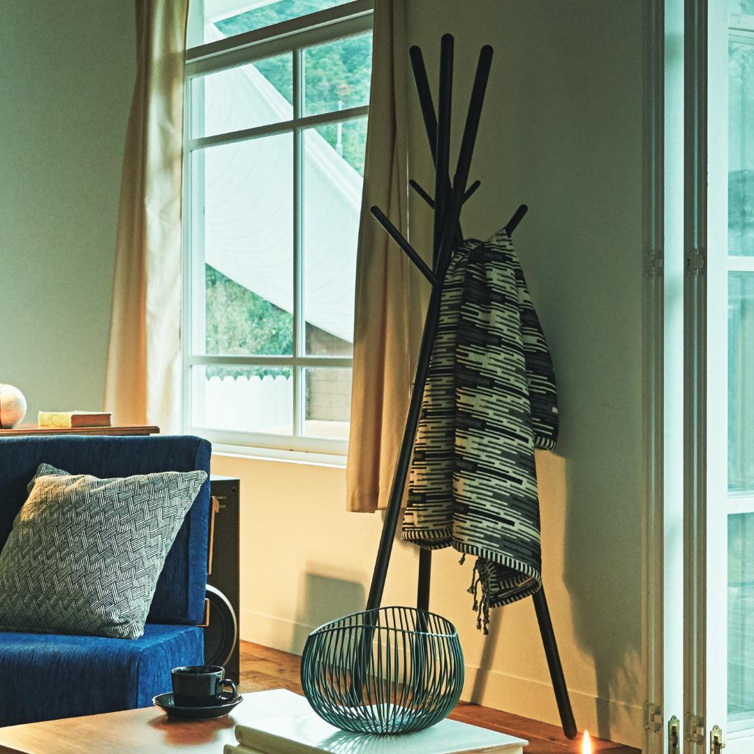 無垢材 ポールハンガー 黒色 洋服掛け コートハンガー ハンガーラック おしゃれ