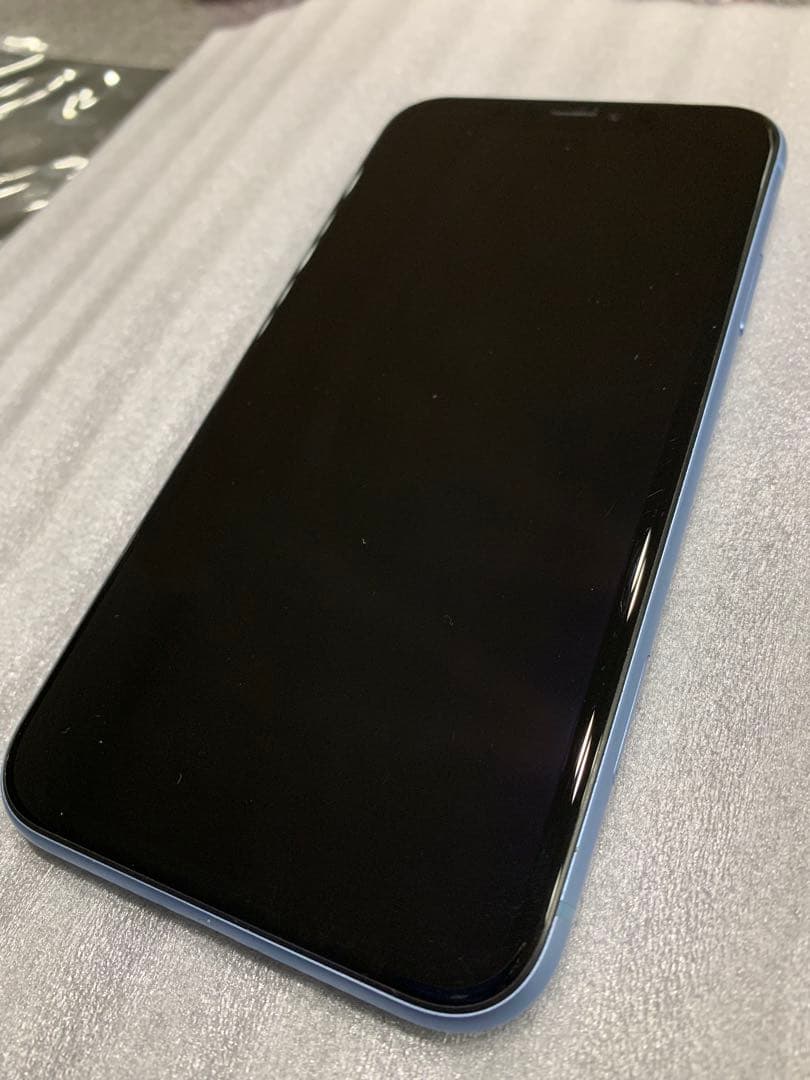 Apple iPhone XR ブルー 本体　香港版A2108 箱　備品付　美品