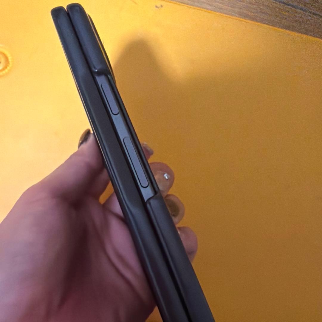 Google Pixel 9 ProFold 黒