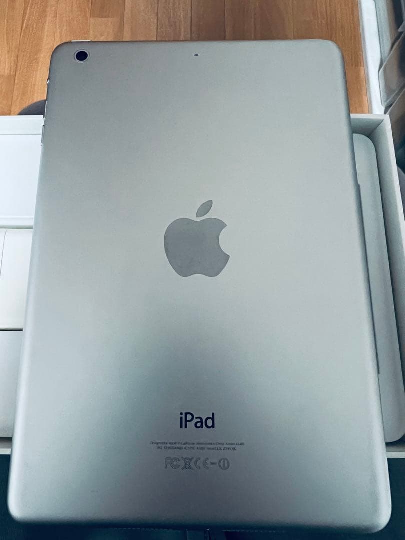 【Apple】iPad mini Retinaディスプレイ、64GB、Wi-Fi