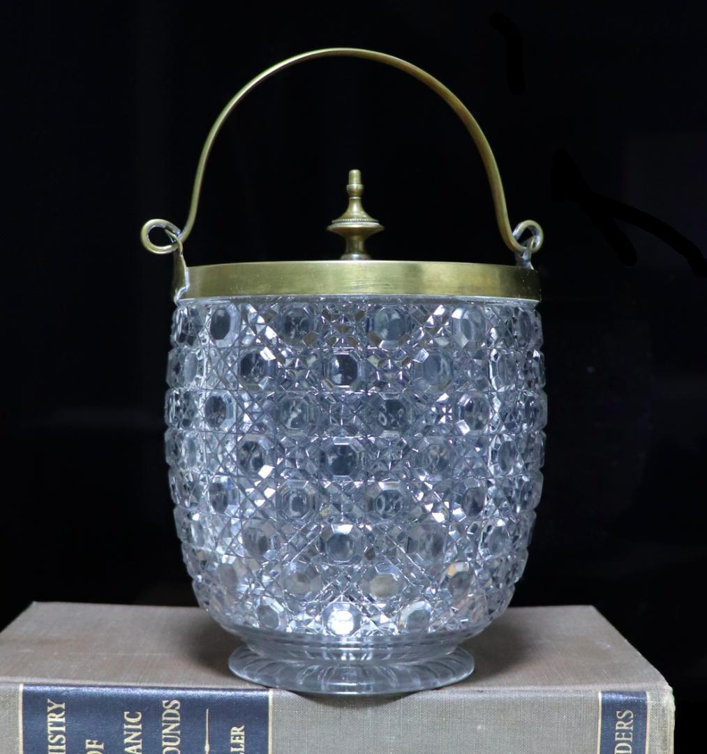 オールド・バカラ 1890年頃 ブロンズ装飾 切子 蓋付クリスタル器 ディアマン