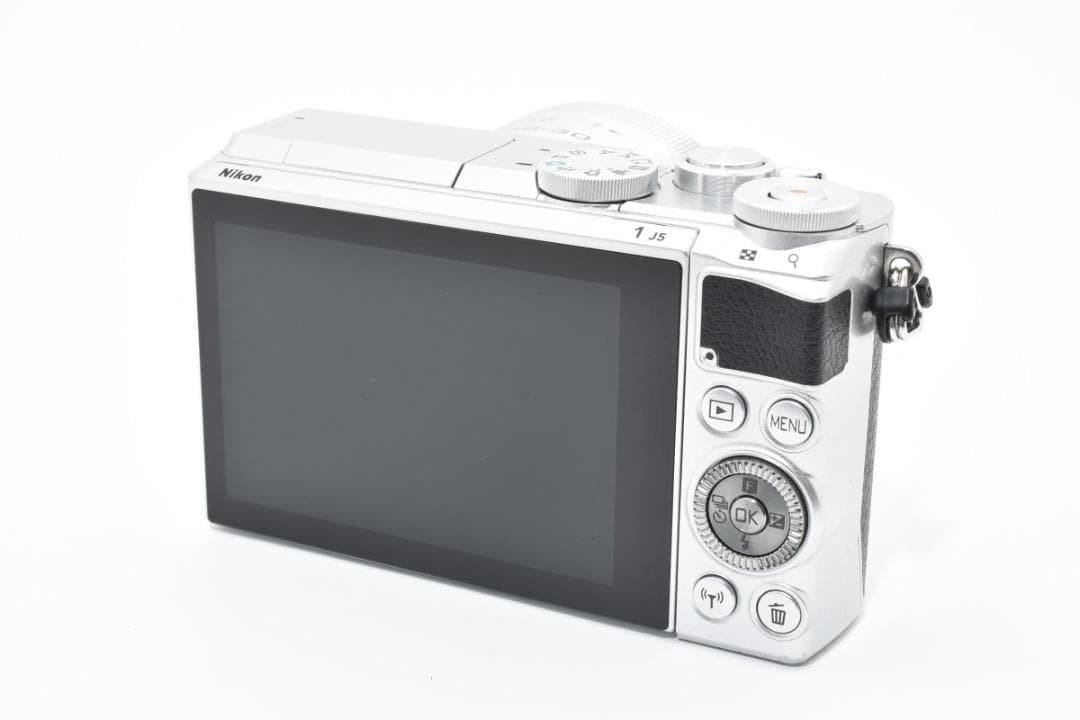 ■美品■Nikon ニコン 1 J5 10-30 VR レンズキット