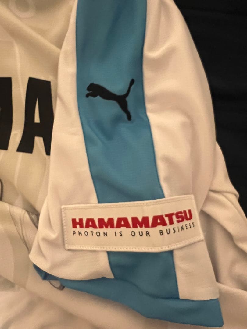 名波浩 直筆サイン入りユニフォーム