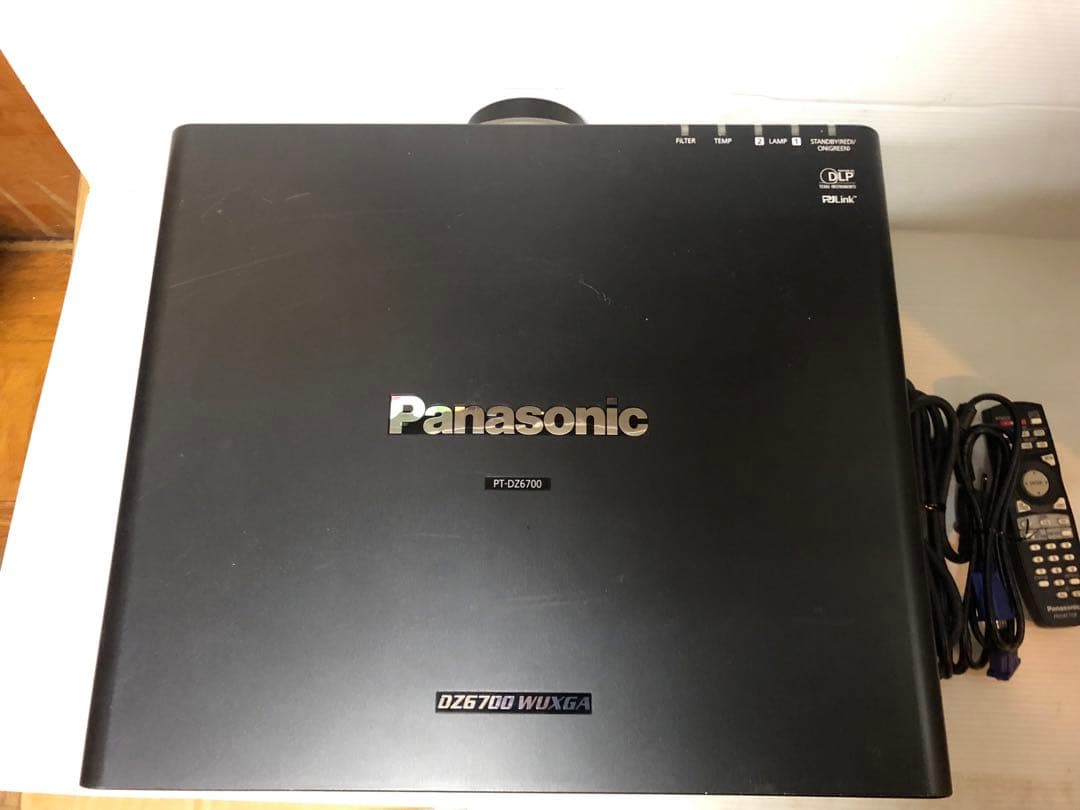 Panasonic PT-DZ6700L 6000ルーメン　ランプ使用976H