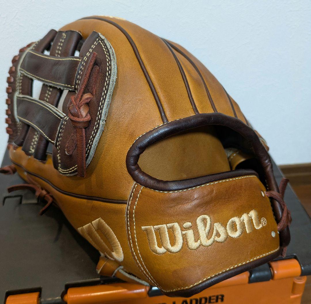 最終値下げ　ウイルソン軟式野球グローブ　左利き ムーキーベッツモデル