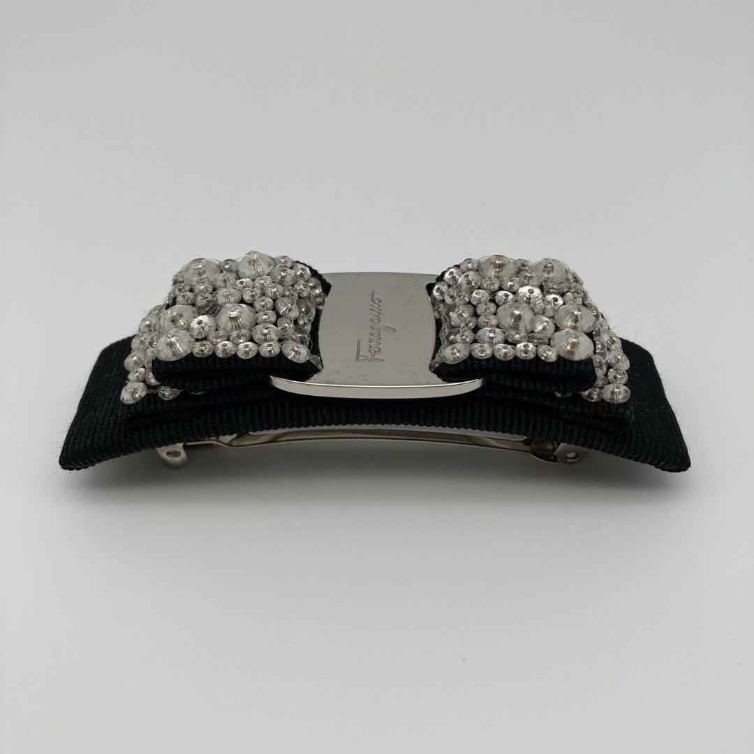 サルヴァトーレフェラガモ　ヴァラリボン　バレッタ　ビジュー　ブラック　シルバー