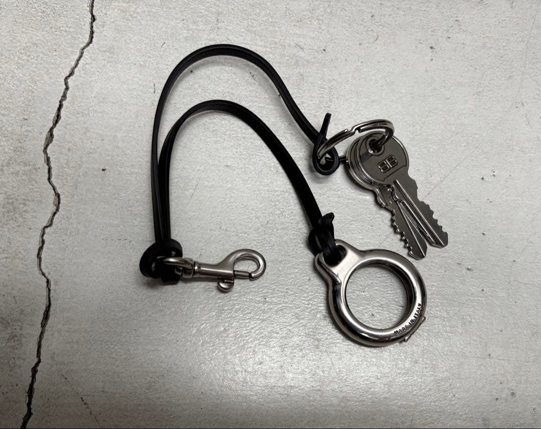 k8　バレンシアガ　キーリング　チャーム　SUBWAY AIRTAG