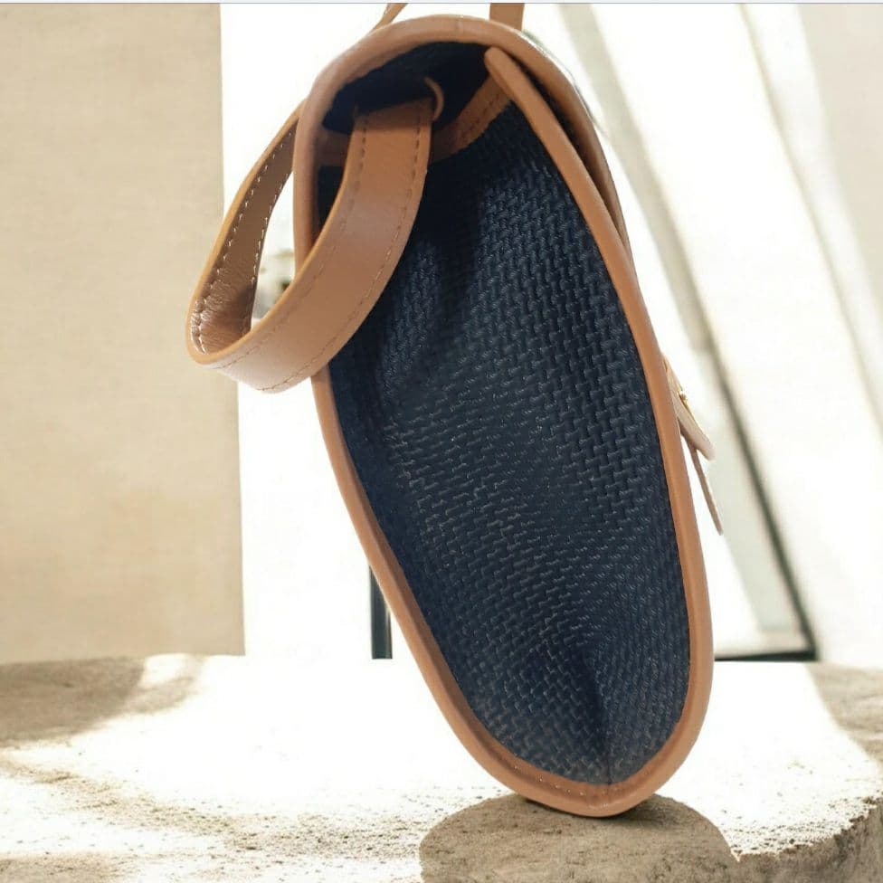 YSL イヴサンローラン ショルダーバッグ バイカラー SAINTLAURENT