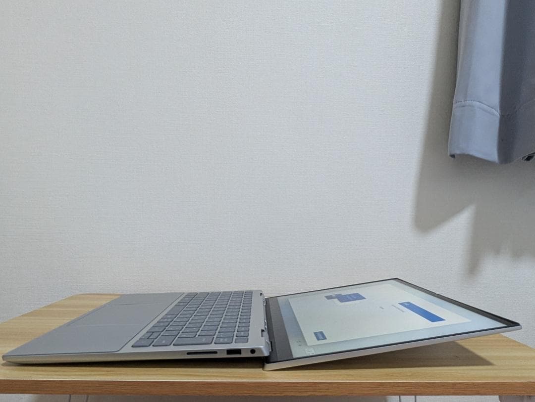 Dell Inspiron 14 7420 2-in-1 / 第12世代i5