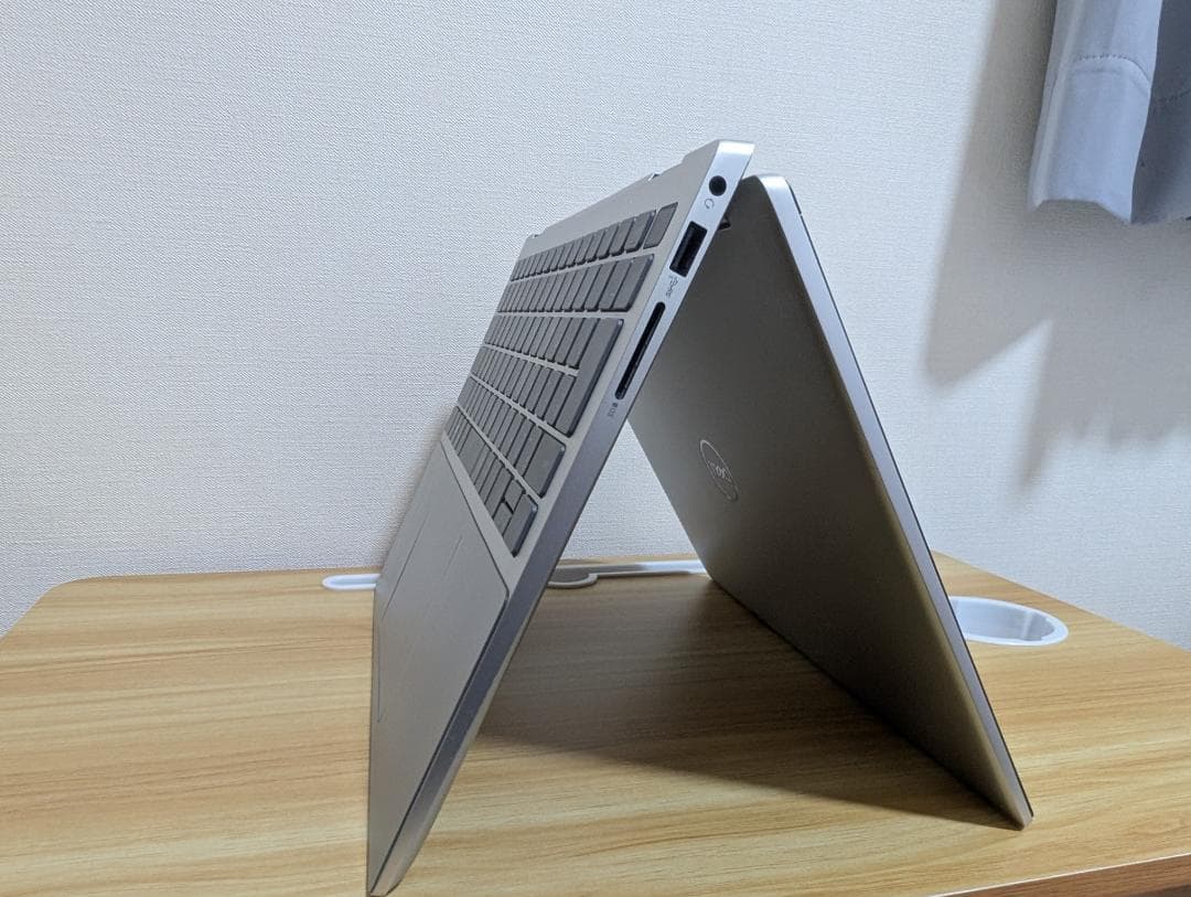 Dell Inspiron 14 7420 2-in-1 / 第12世代i5