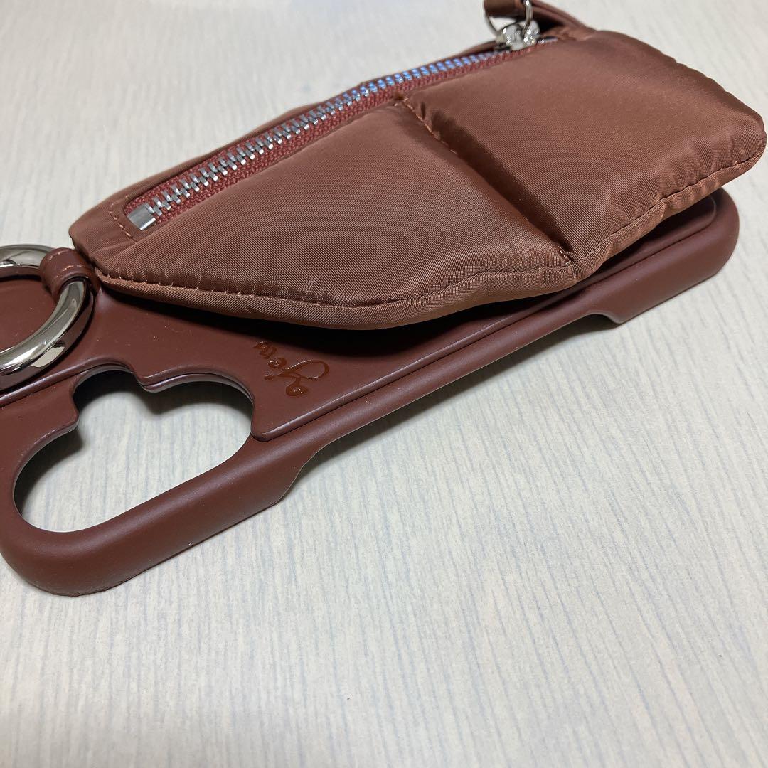 ajew エジュー iPhone16 パファーケース ひも付き ブラウン 完売品