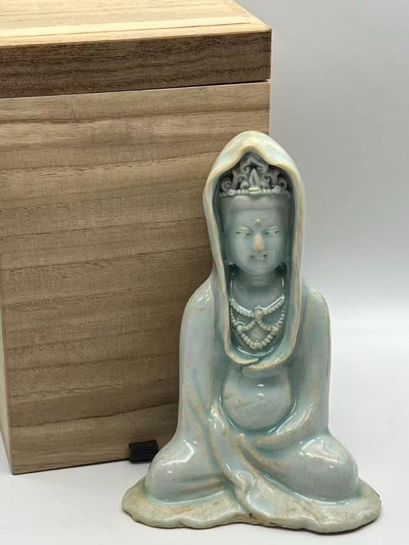 宋時代 青磁 影青観音座仏　時代物　【旧家蔵出し】　希少貴重(A-94)