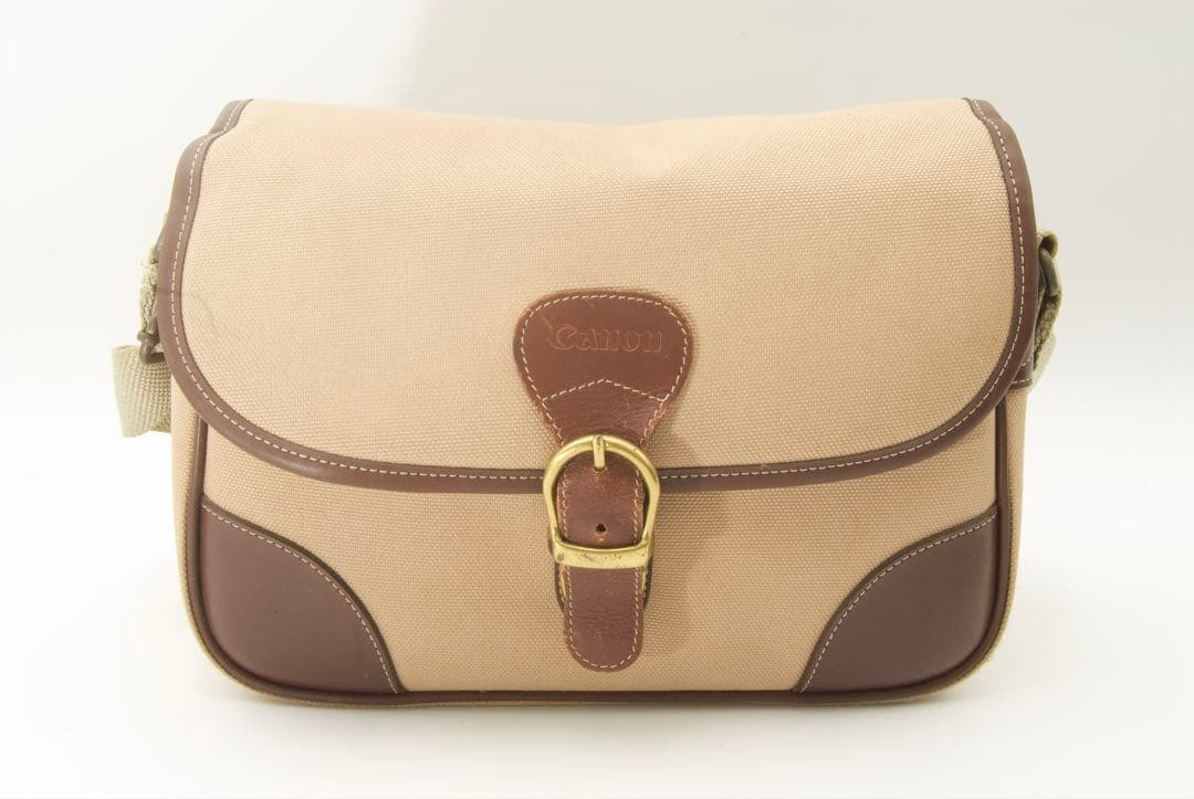 Canon EOS 90D Wレンズ　高速連写　3250万画素　4K動画撮影可能