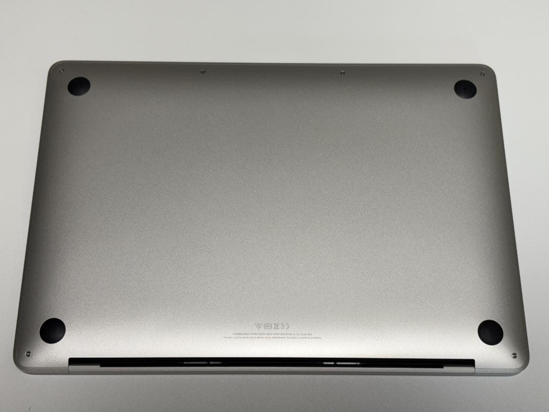 MacBook Pro 13インチ 8GBメモリ 512GB SSD