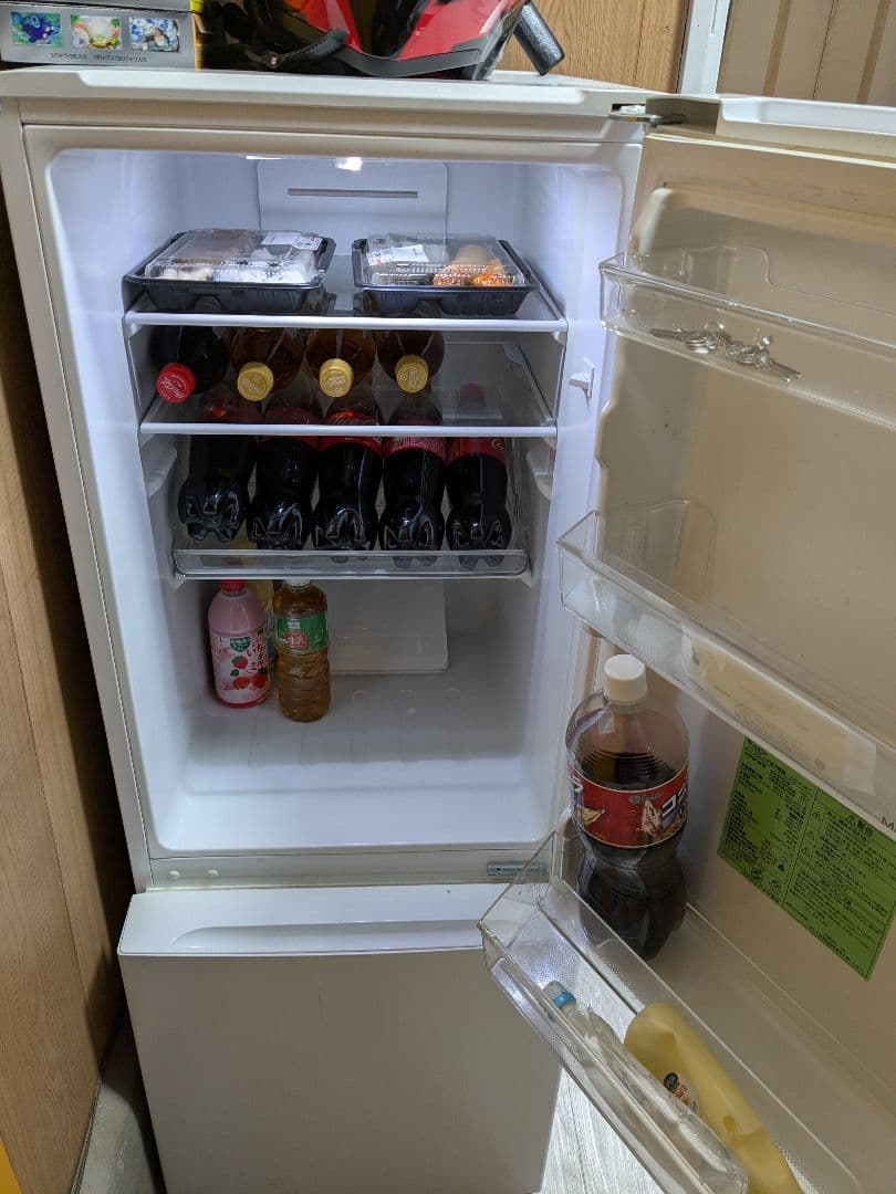 ホワイト 2ドア冷蔵庫45L　YRZ-F15E1