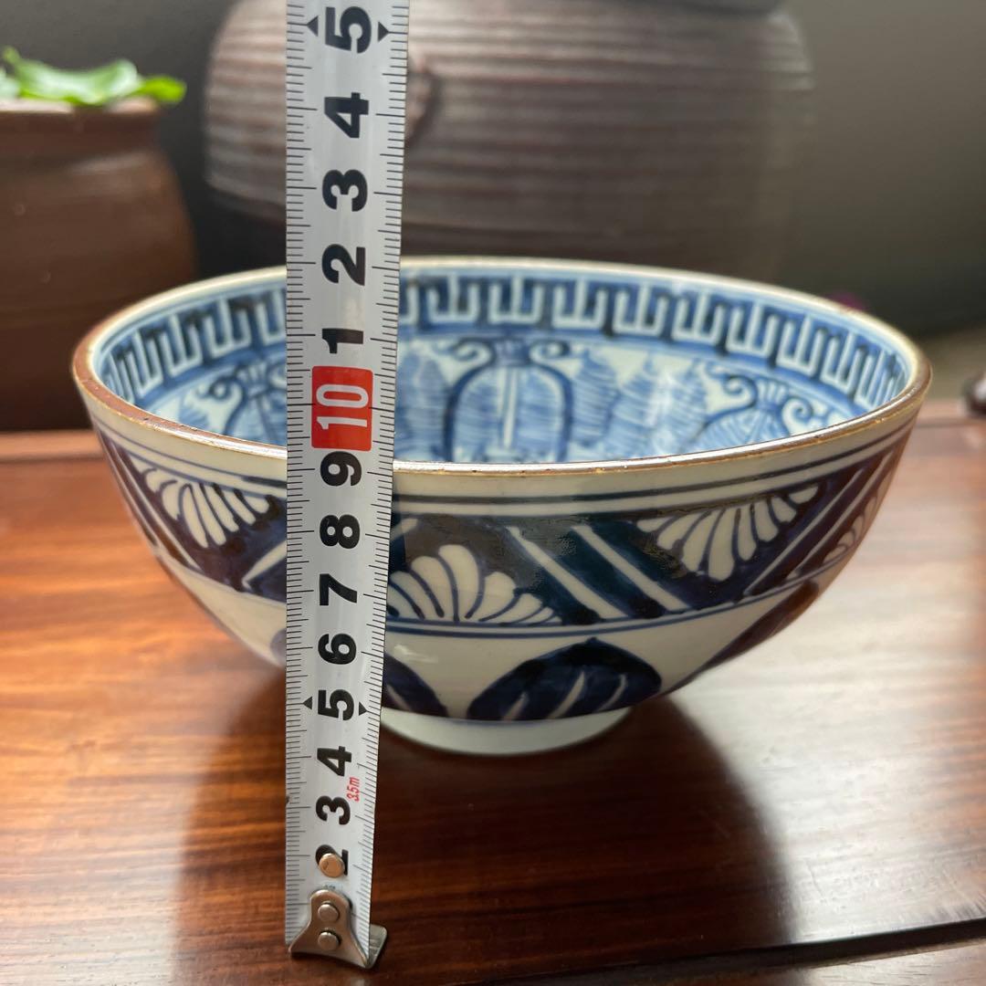 希少物　時代物　染付青白い伝統的な陶器の丼