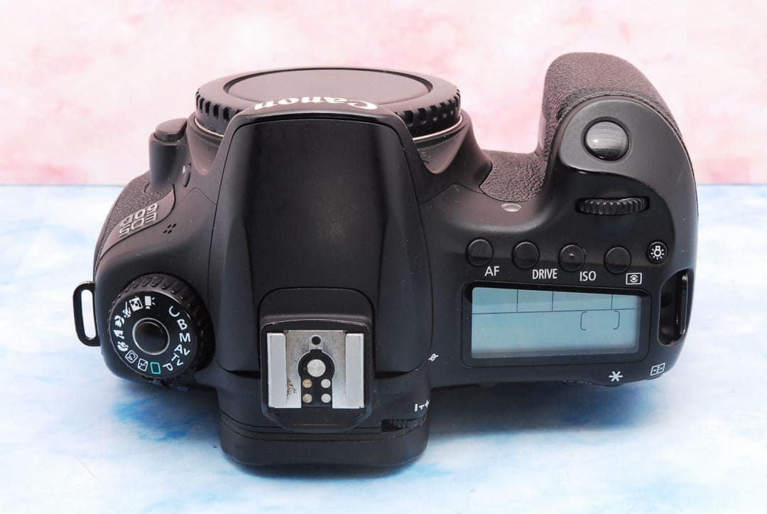 ☆Canon EOS 60D☆一眼レフカメラ☆S数少☆手ぶれ補正レンズ付