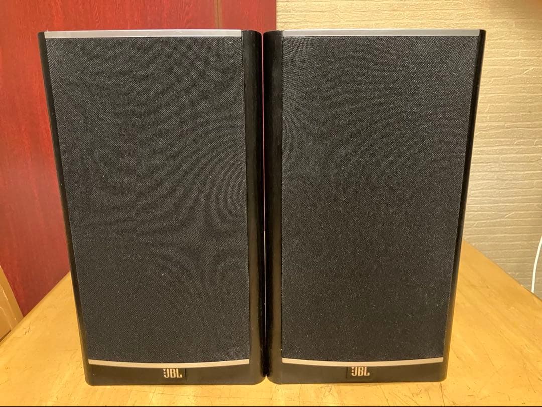 JBL 小型スピーカー サテライト スピーカー？ (ジェー ビー エル )