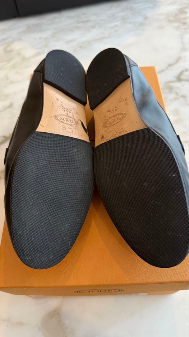 【値下げしました！】TOD'S 黒 レザー ローファー