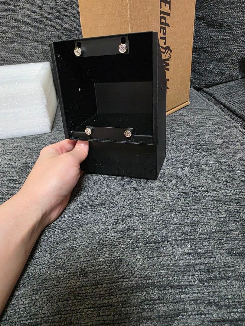 コンセント　隠し金庫　ホワイト　埋め込み　本物の壁プレート未使用品または未開封品