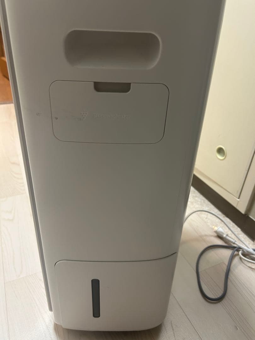 美品　SHARP 除湿機 CV-PH140-W 12畳対応