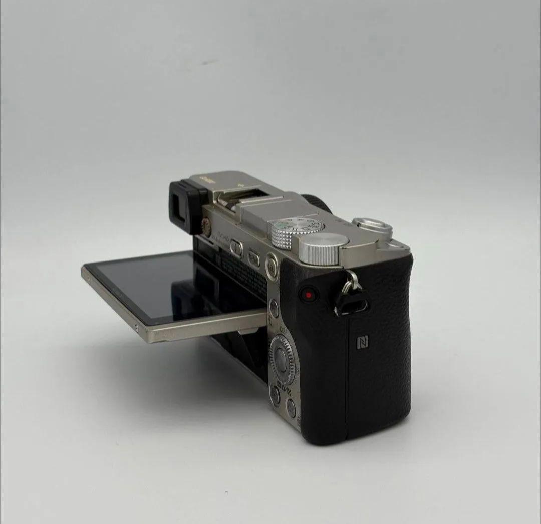 SONY α6000+16-50mm　一眼レフカメラ