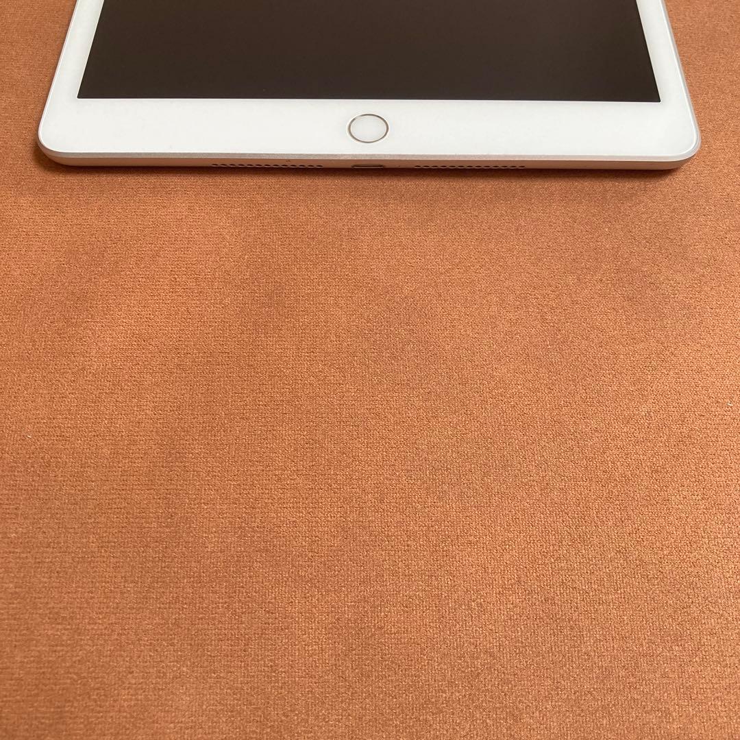 330【早い者勝ち】iPad7 第7世代 32GB WIFIモデル☆