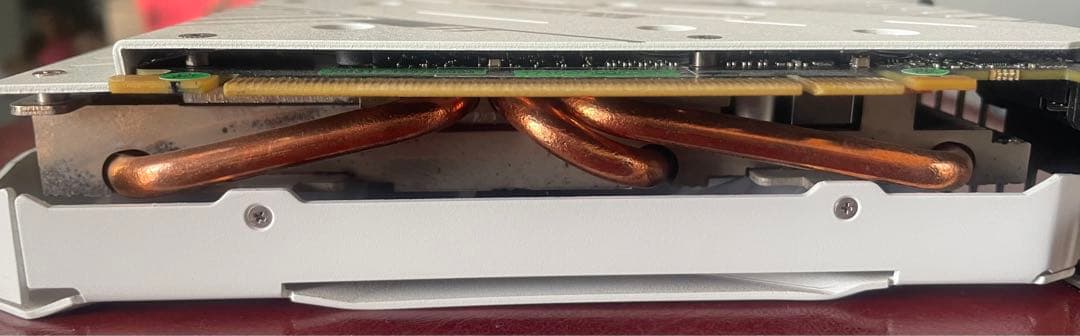 【ジャンク】GALAKURO GeForce RTX2060 WhiteMINI