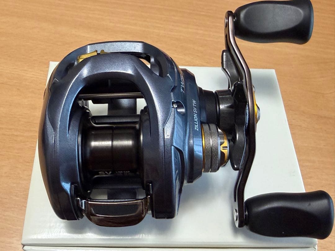 ジリオンSVTW 1016SV-H 中古美品　ダイワ